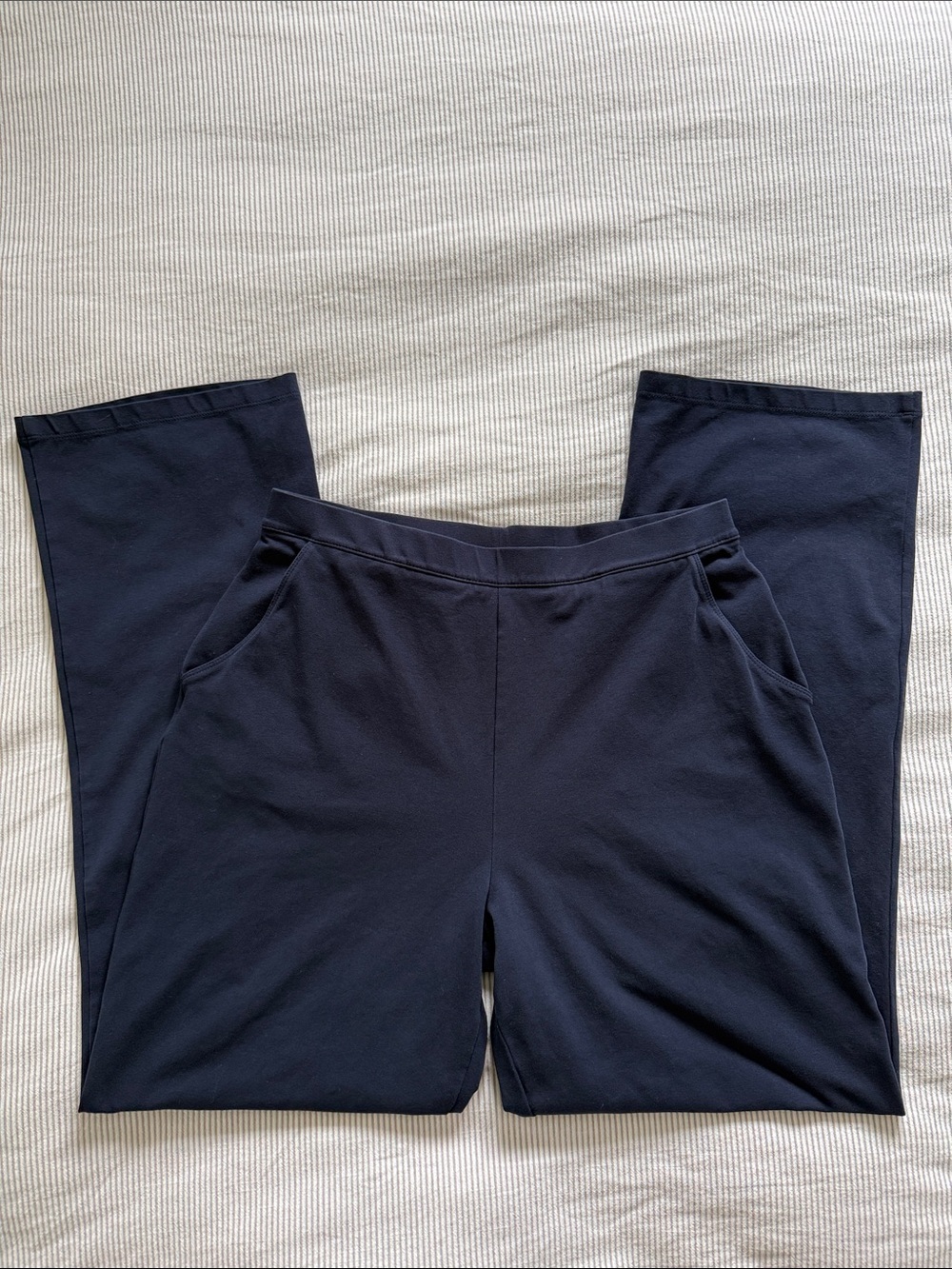 L.L. Bean Perfect Fit Wide Straight-Leg Pants in Navy